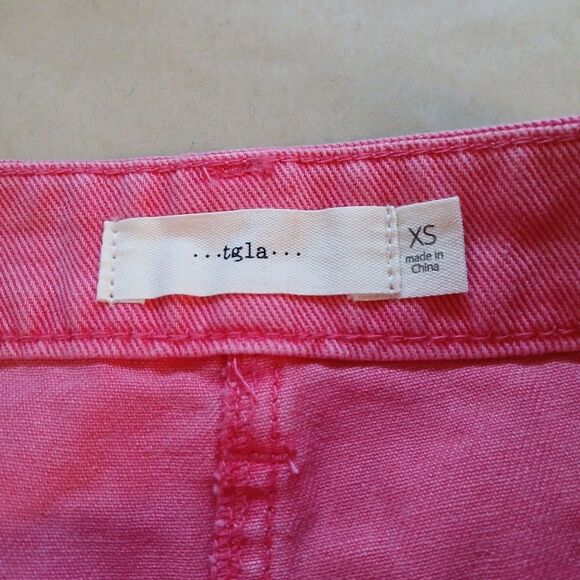 Tgla Women's Skirt Mini Size XS Denim Pink Raw Hem NWT Beachy Barbie - Picture 3 of 7